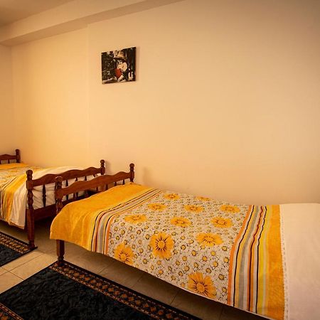 Apartments Mia Паг Екстериор снимка